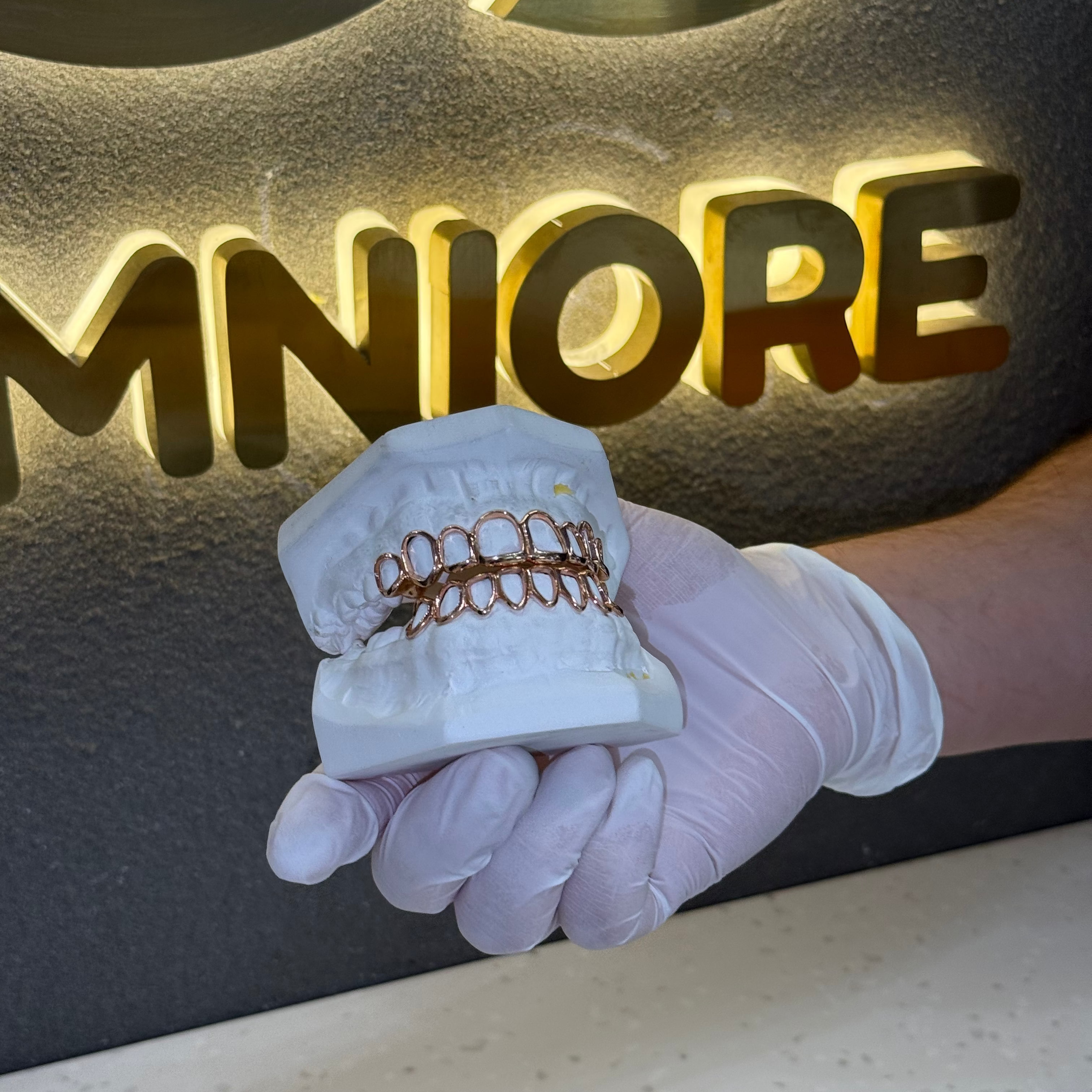 Window Set Grillz